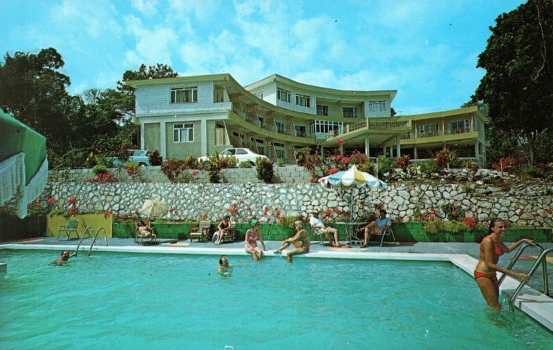 Island View pool