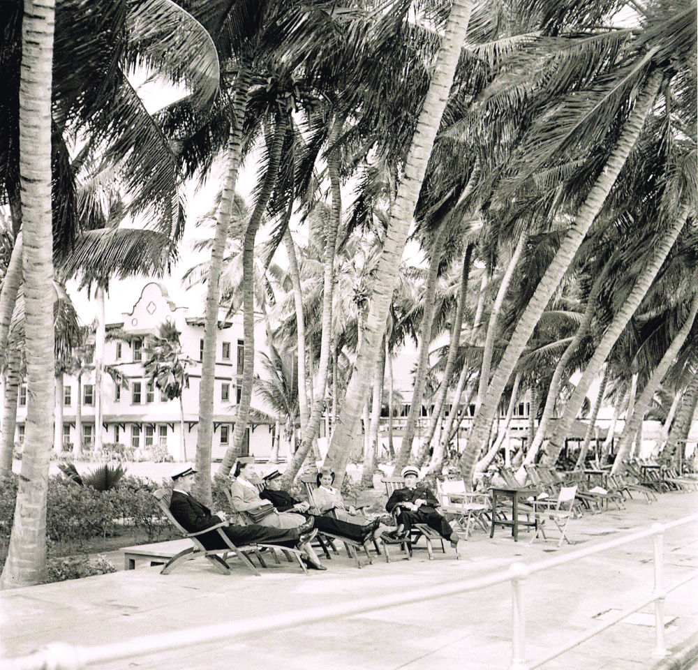 Myrtle Bank PanAm crew distant